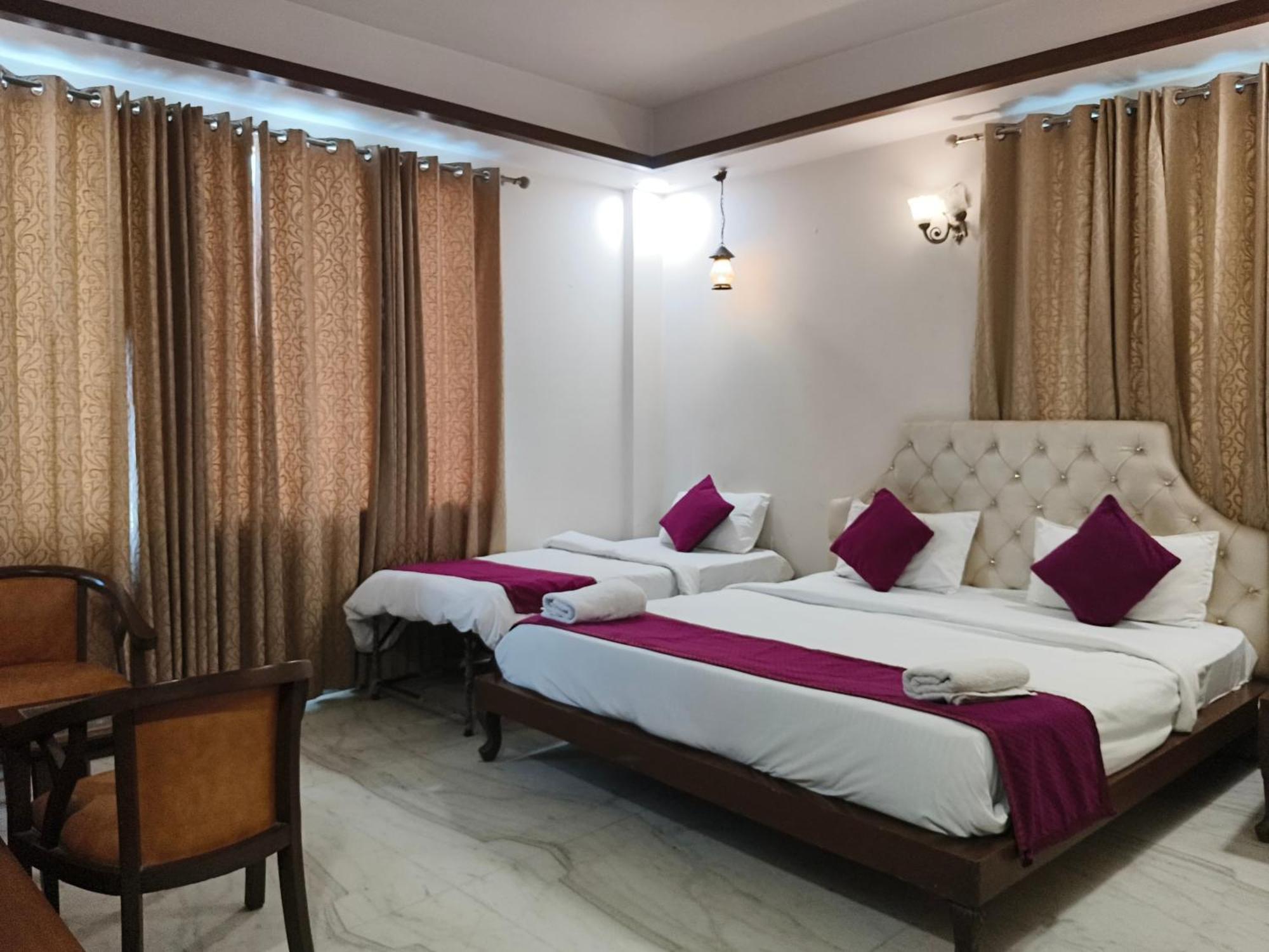 Hotel Agra Grande By Goyal Hoteliers Exterior photo